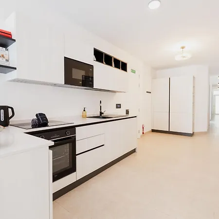 Brand New 3br Family Flat Balcony & Side Seaview סיינט פול ביי