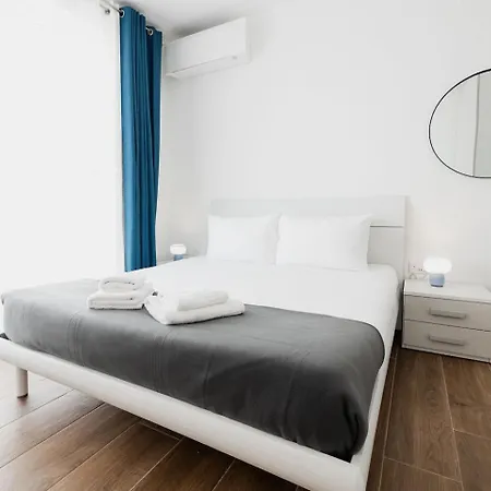 דירה Brand New 3br Family Flat Balcony & Side Seaview