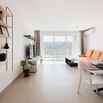 Brand New 3br Family Flat Balcony & Side Seaview アパート セント・ポールズ・ベイ