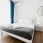 アパート Brand New 3br Family Flat Balcony & Side Seaview