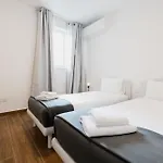 Brand New 3br Family Flat Balcony & Side Seaview アパート *