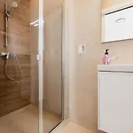 Brand New 3br Family Flat Balcony & Side Seaview * セント・ポールズ・ベイ