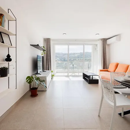 Brand New 3br Family Flat Balcony & Side Seaview 公寓 圣保罗湾城