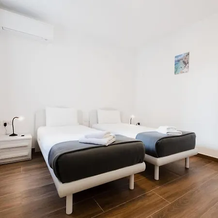 Brand New 3br Family Flat Balcony & Side Seaview 公寓 圣保罗湾城